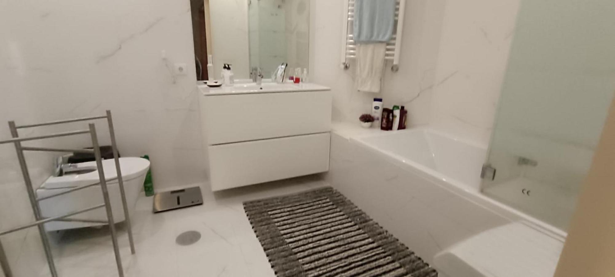Private Bathroom Room Shared Kitchen بورتو المظهر الخارجي الصورة